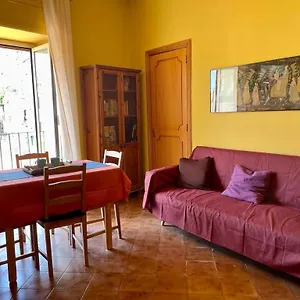 Appartement Spaccanapoli Top, Your House In The Old Town, Naples