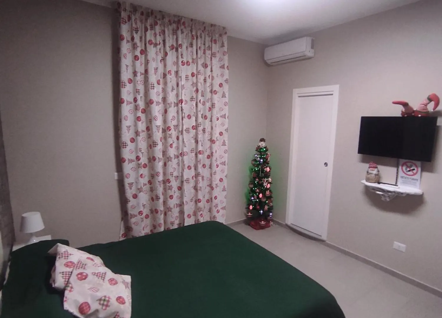 Holiday In Naples Vacanze Napoletane 0*,